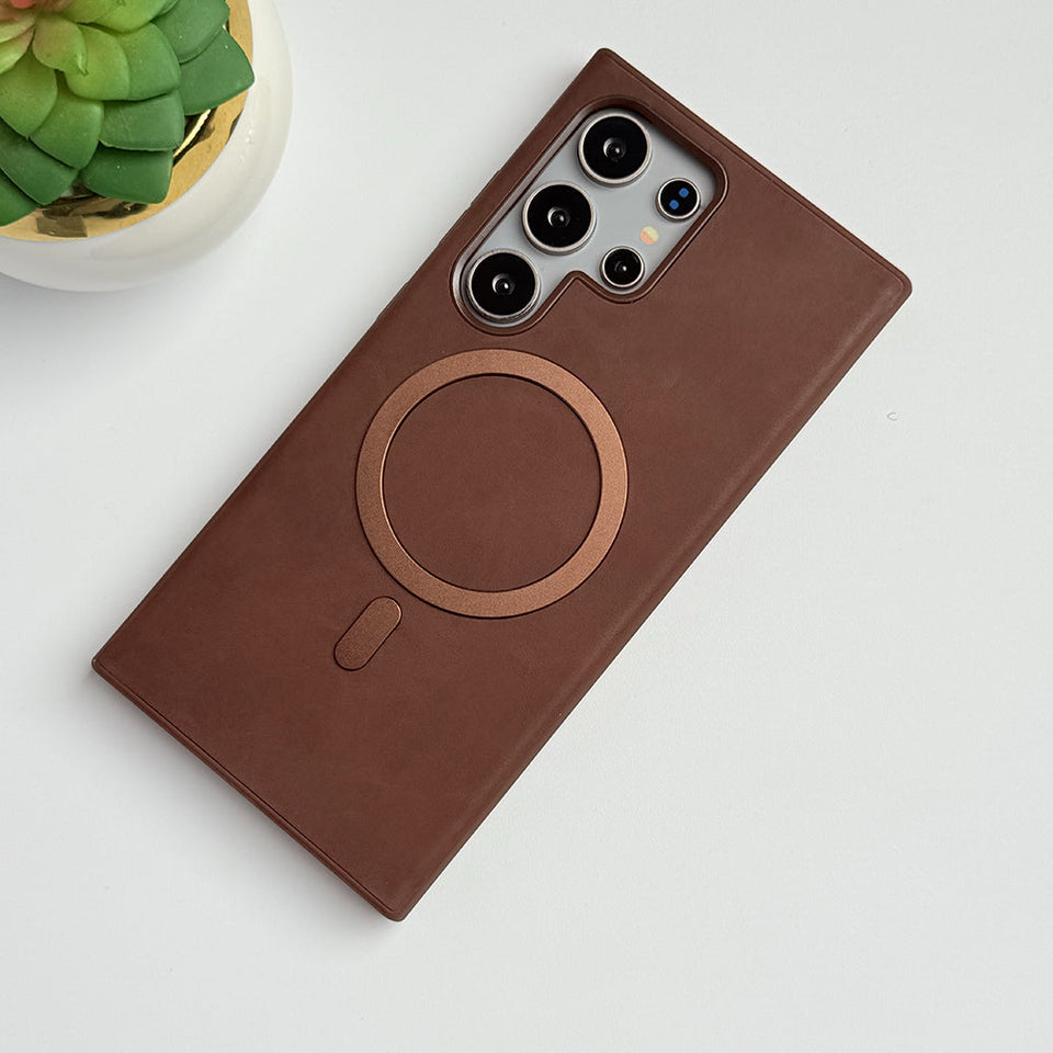 YG | Smooth MagSafe Leather Case
